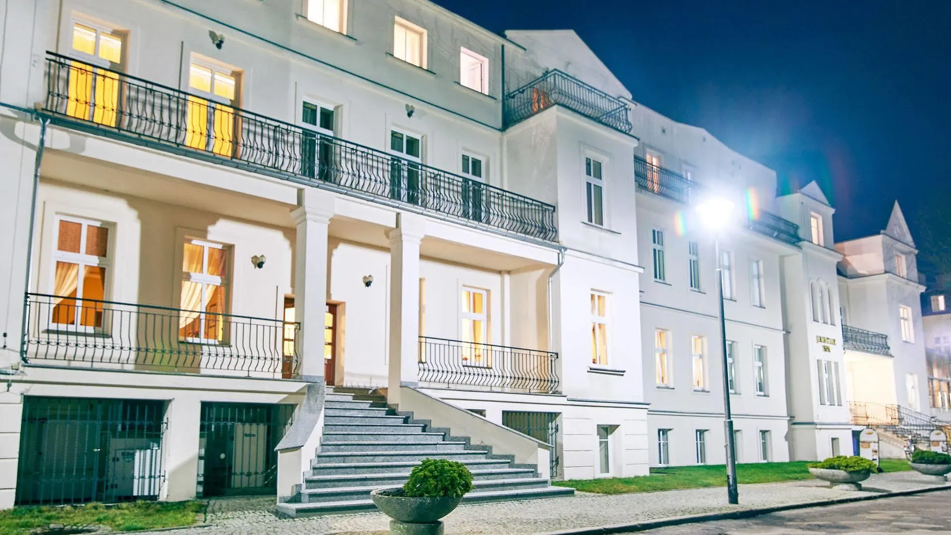 Jantar Hotel & Spa By Zdrojowa Kołobrzeg 3*,